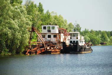 Çernobil. terkedilmiş gemi