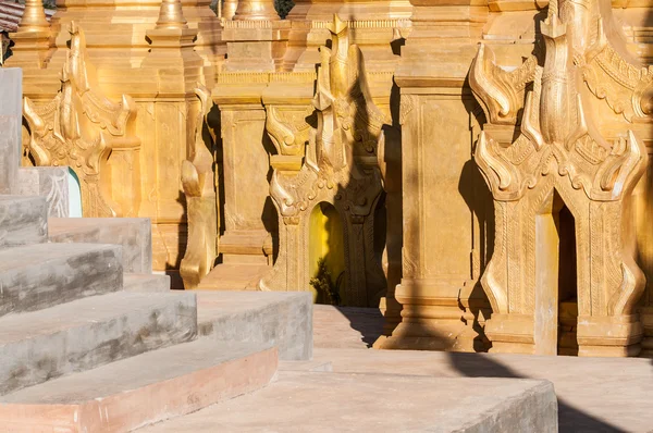 Shwe indein pagodadan — Stok fotoğraf