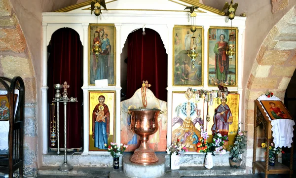 Iconos en la iglesia — Foto de Stock