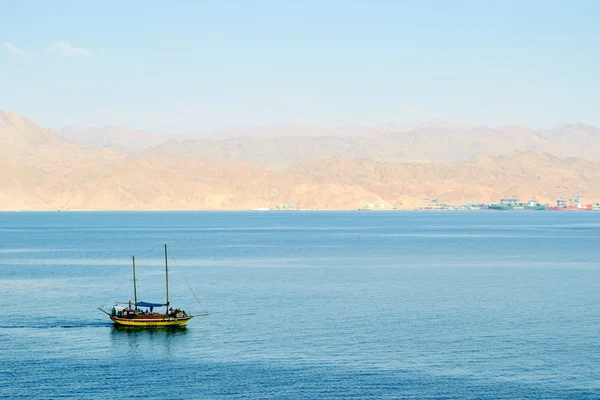 Pleasure yacht beach in Eilat, Israel — Stock Photo, Image