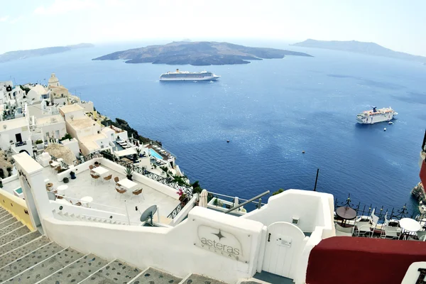 Vista da cidade de Fira. ilha Santorin. Grécia . Fotos De Bancos De Imagens
