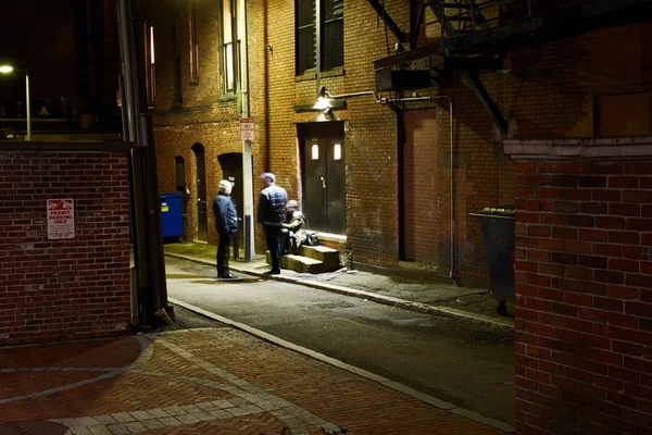 Alley getto geri