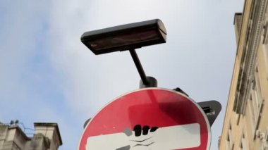 sanatsal no giriş trafik işaretleri