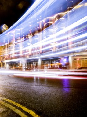 Londra'nın sokakları geceleri