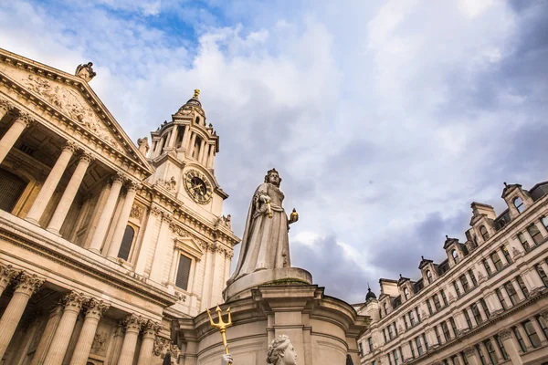 Собор Святого Павла в Лондоне — стоковое фото
