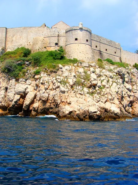Dubrovnik sur: su, taş, taş, cennet — Stok fotoğraf