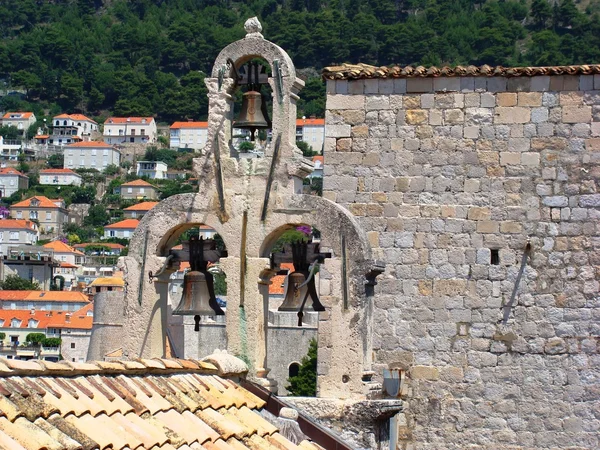 Zvony a zvonice, Dubrovník, Chorvatsko — Stock fotografie