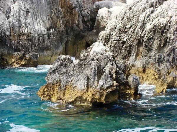 Skały i morze, capri — Zdjęcie stockowe