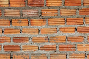 kırmızı tuğla duvar çimento harcı ile oluşturma