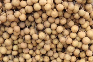 bir sürü Longan (lum-yai), thail bir piyasa ahır Satılık için