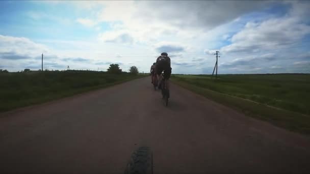 Gravel wielerwedstrijd. Sport fietsen recreatie concept. Odessa, Oekraïne, 28.05.2021 — Stockvideo
