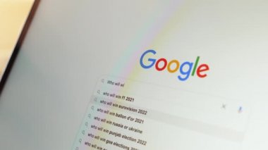 Kim kazanacak? Ukrayna mı Rusya mı? Google 'da aranıyor. Alanya, Türkiye, 11.02.2022