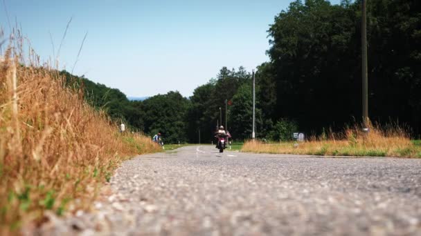 Paludi Moto Che Guidano Strada Durante Corsa Bicicletta Campionato Nazionale — Video Stock