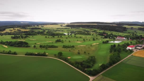 Big Golf Course Green Grass Golf Holes Flying Green Golf — Stockvideo