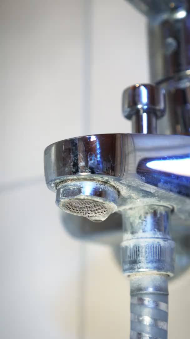 Water Dripping Broken Faucet Bathroom Water Drip Drops Water Pipe — Vídeo de Stock