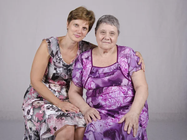 Familie portret van het kind, grootmoeder en overgrootmoeder — Stockfoto