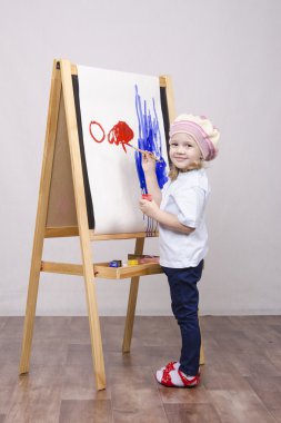 Kız sanatçı boya tuval üzerine