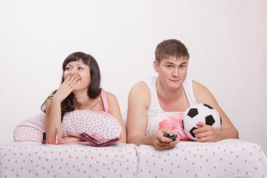 Futbol, Açıkçası sıkıldım karısı kocası izliyor