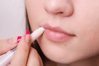 eyeliner dudak makyaj kozmetik kalemi