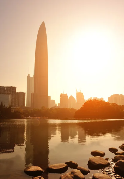 Ciudad de la mañana skyline, ciudad de Shenzhen — Foto de Stock