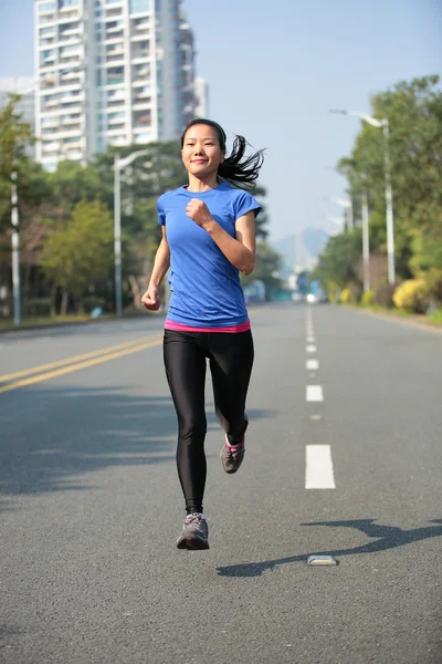 Mujer corriendo — Foto de Stock