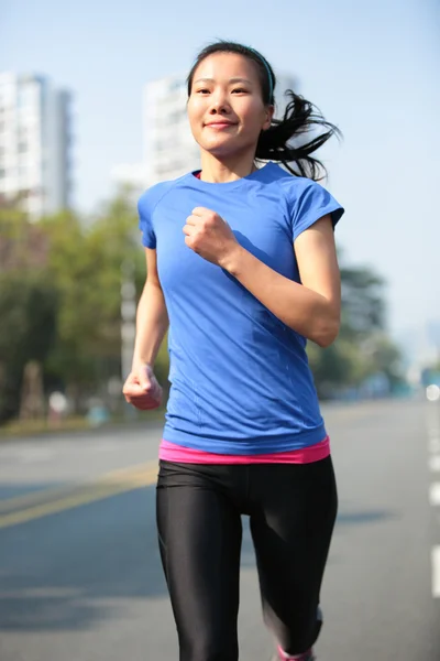 Mujer corriendo — Foto de Stock