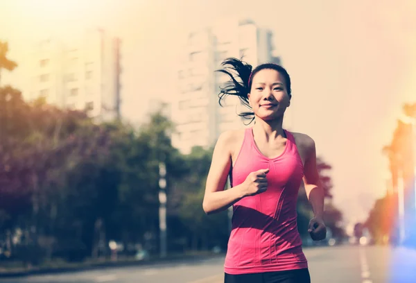 Woman running — Stock Photo, Image