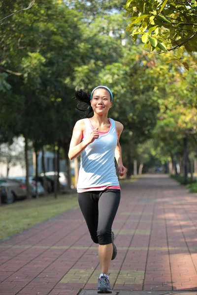 Žena běžec — Stock fotografie