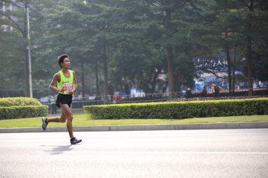 Tanımlanamayan sporcular shenzhen uluslararası maraton koşusu