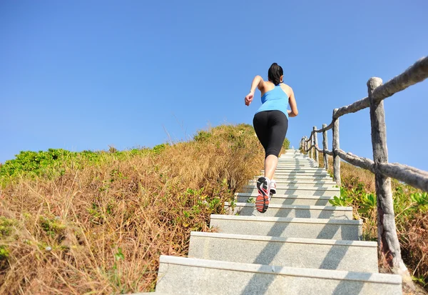 Female runner — Stock Photo, Image