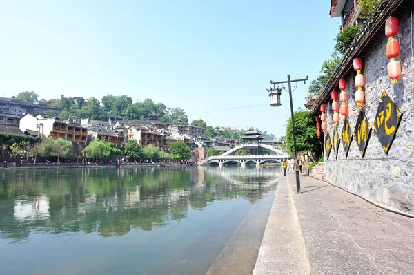 Bellissimo paesaggio della città antica di Fenghuang — Foto Stock