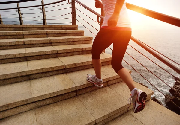 Sports woman running — Stock Photo, Image