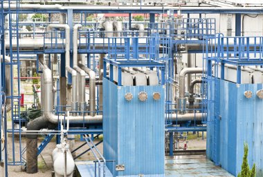 Oil storage