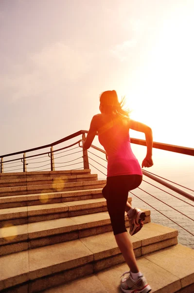 Mujer corriendo —  Fotos de Stock