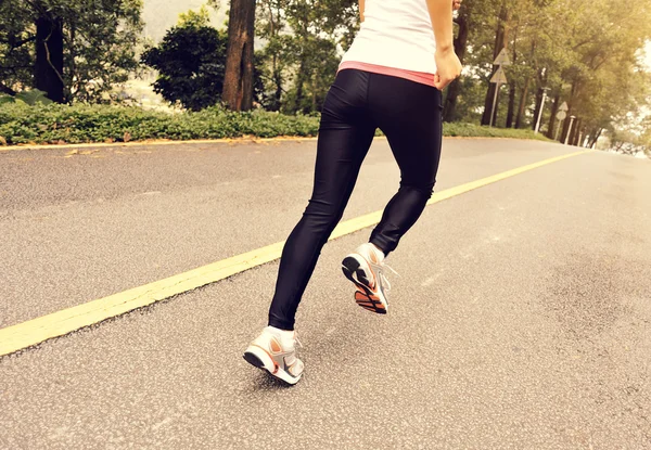 Woman running — Stock Photo, Image