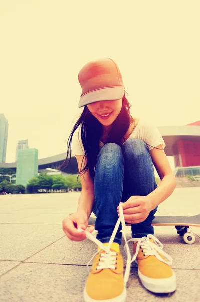 Trying shoes — Stock Photo, Image