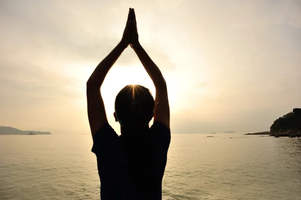 Yoga donna meditazione — Foto Stock