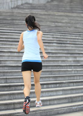 merdivenlerde koşma runner atlet