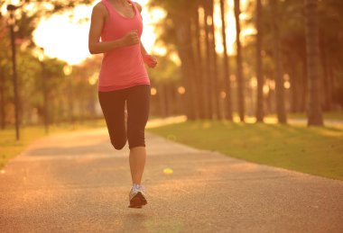 tropikal Parkı'nda çalışan runner atlet