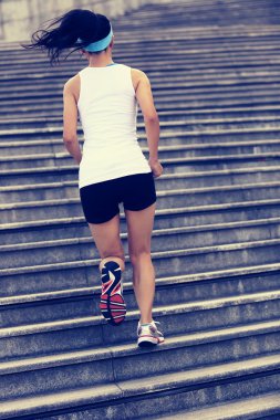 merdivenlerde koşma runner atlet