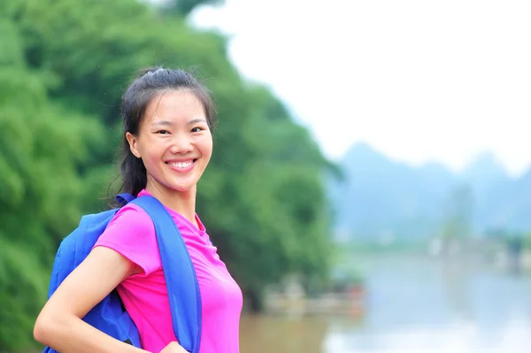 Vrouw toeristische in yangshuo — Stockfoto