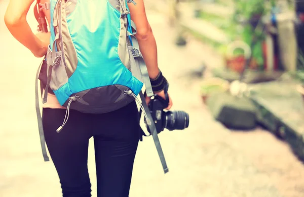 Mujer fotógrafa — Foto de Stock