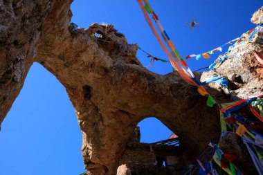 Çin, Tibet 'teki Zizhu Tapınağı' nda manzara