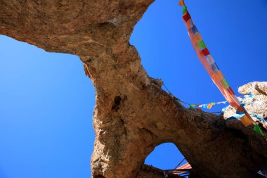 Çin, Tibet 'teki Zizhu Tapınağı' nda manzara
