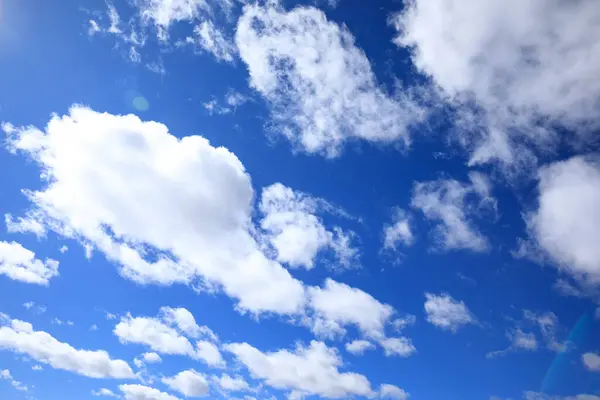 雲が流れる美しい空 — ストック写真