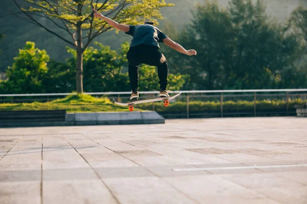 Skateboarder Skateboarding Aire Libre Ciudad — Foto de Stock