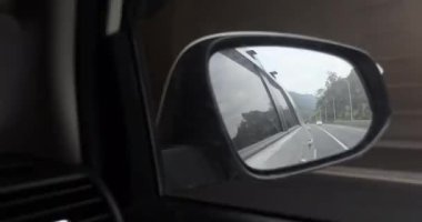 Sürücü araba hareketi, dikiz aynası