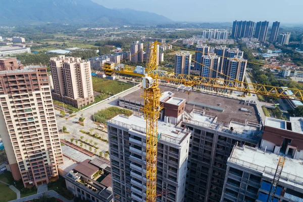 Çin 'deki çok katlı apartman inşaatının havadan görüntüsü