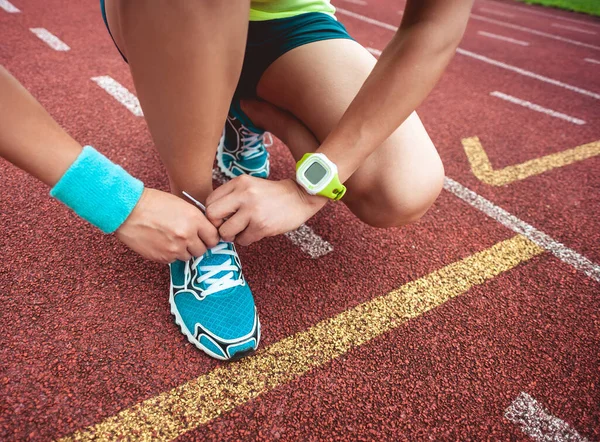 Young Woman Runner Tying Shoelaces Tracks — Stock Photo, Image