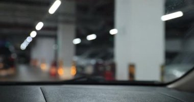 Modern park alanının içi bulanık